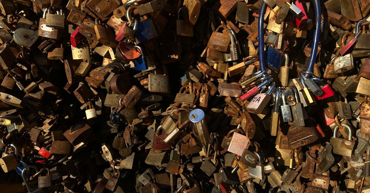 locksmith shop keys — First Locksmiths
