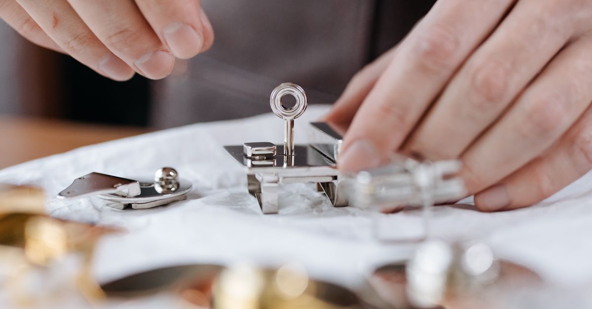 locksmith tools keys — First Locksmiths