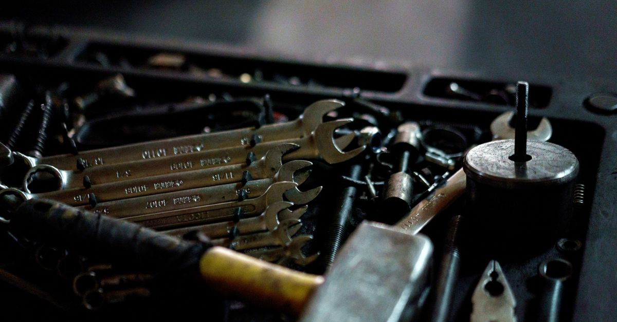 locksmith tools keys — First Locksmiths